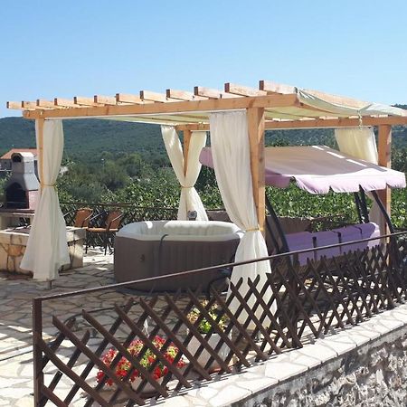Luminaria Solis Vacation Home 罗戈兹尼察 外观 照片