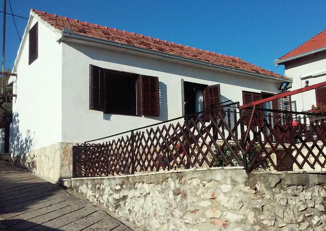 Luminaria Solis Vacation Home 罗戈兹尼察 外观 照片
